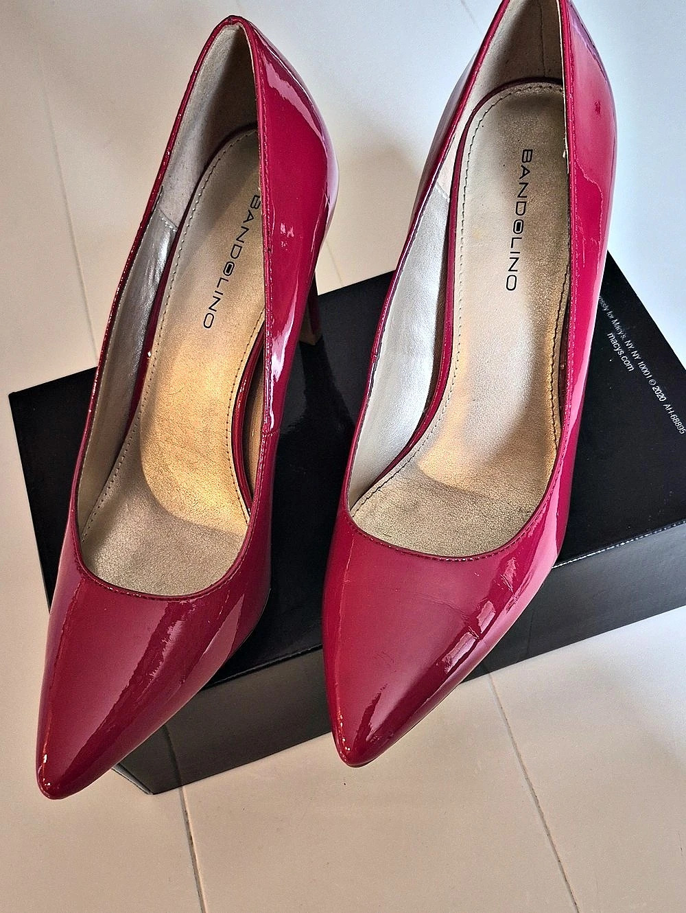 Size 8 Bandolino Pointed Toe Pumps in Red Like New